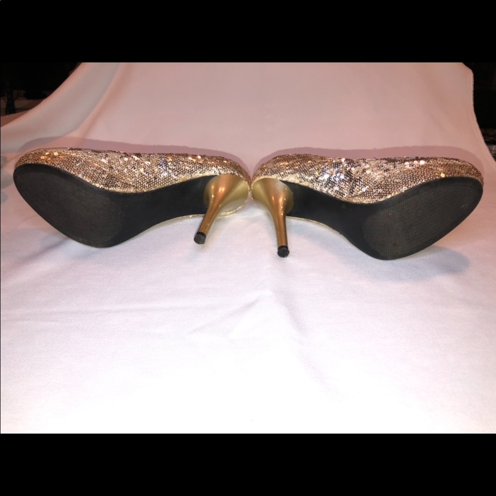 STILETTO HI HEEL SHOES 5”SPIKE CHAMPAGNE GOLD SILVER SEQUINS WORN ONCE 7 1/2 - Picture 6 of 11